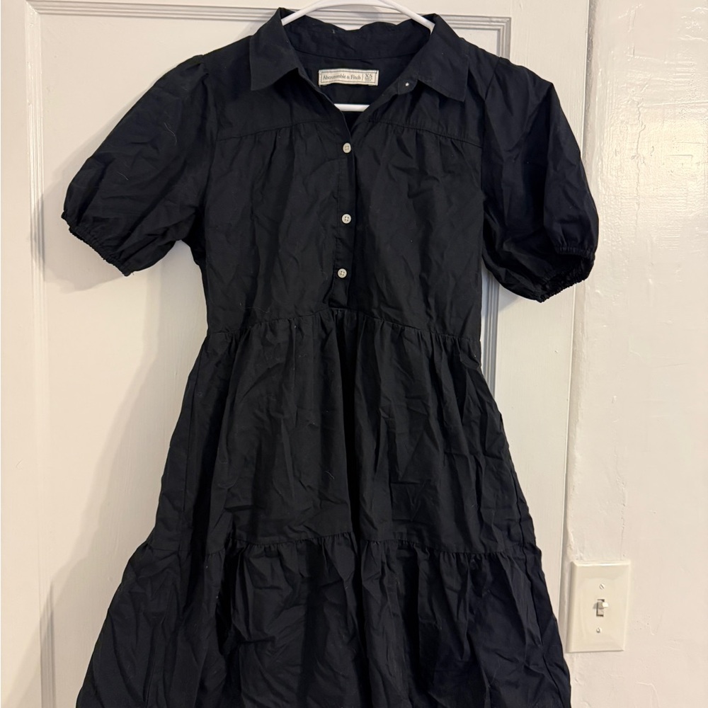 Abercrombie & Fitch Charcoal Button-Up Blouse